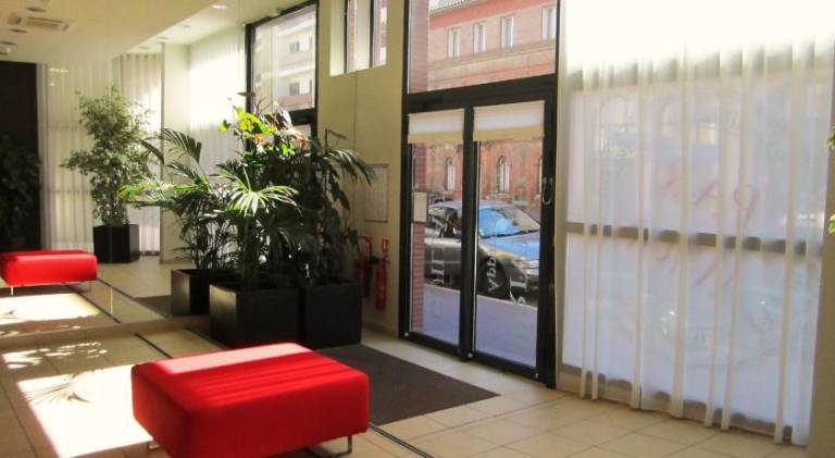 Serviced apartment with terrace & garden | Perfect for remote work | Pets allowed — photo 4