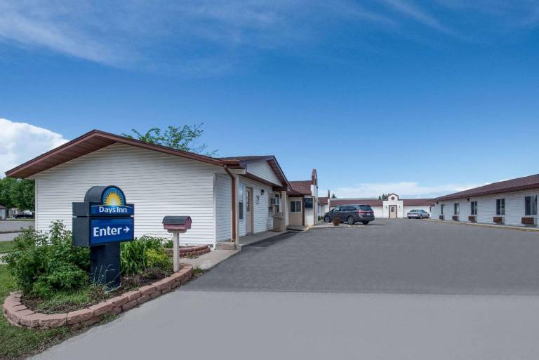 Days Inn by Wyndham Jamestown in Jamestown, ND
