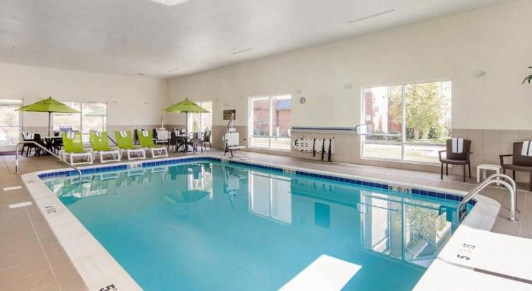 Comfort Suites Marietta-Parkersburg — photo 5