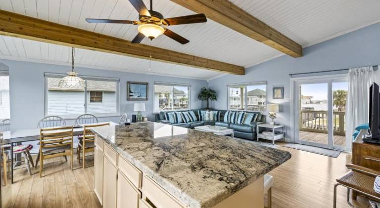 Vacation home with private pool, garden & barbeque — photo 3