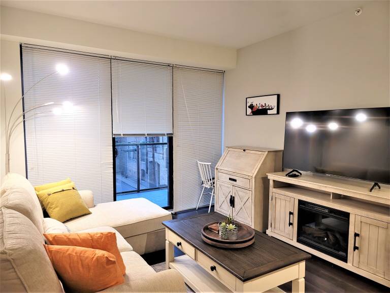 Apartment  Evanston Township