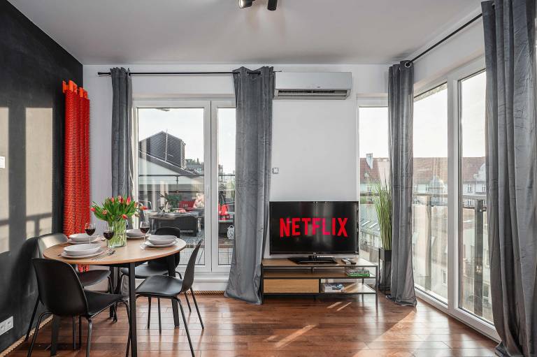 Children-friendly apartment with fast internet & patio | Pets are welcome — photo 4