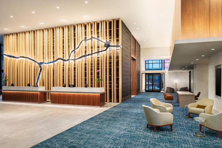 DoubleTree by Hilton Hotel Chicago - Magnificent Mile — photo 3