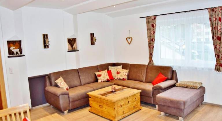 Holiday apartment with garden & terrace — photo 2