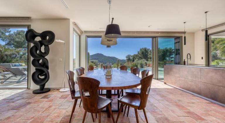 Villa with terrace, BBQ & private pool — photo 4