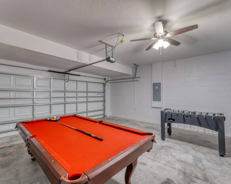 Family-friendly vacation home with jacuzzi & private pool | Pets are welcome — photo 2