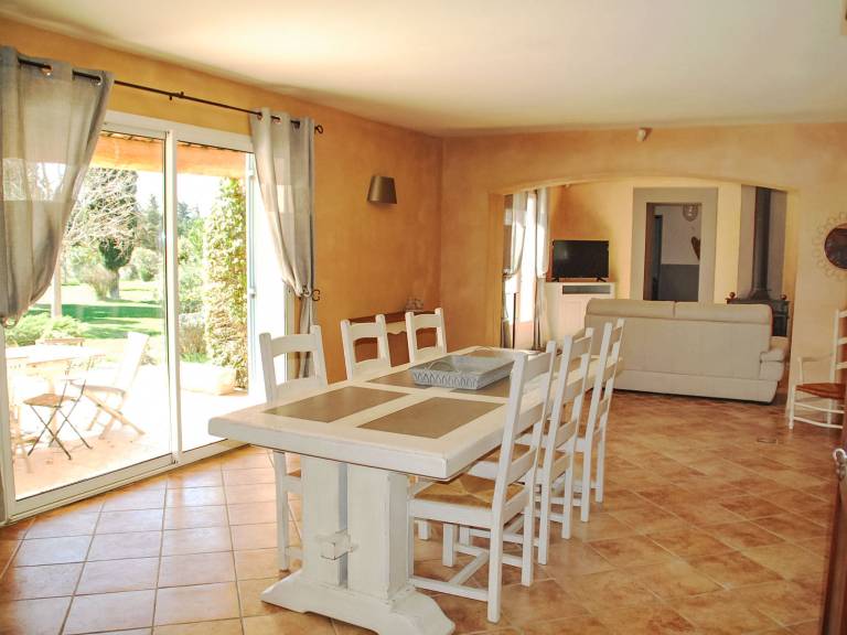 Fully equipped house with barbecue, terrace & yard | Dogs allowed — photo 3