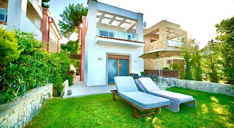 Vacation home with terrace | Close to the beach | Pet-friendly — photo 4