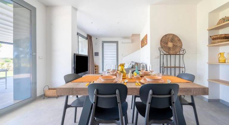 Villa with 2 rooms for 6 persons in Melendugno