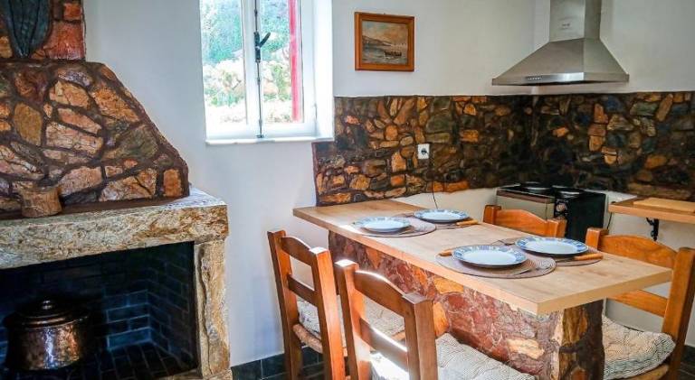 House with terrace, barbeque & yard | Pet-friendly — photo 4