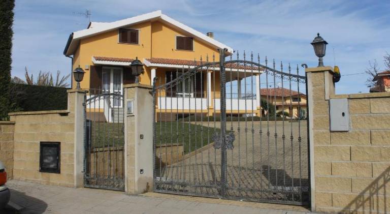 Villa with 4 rooms for 7 persons in Olmedo