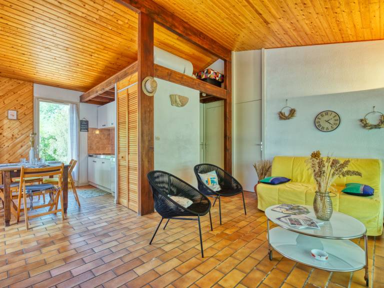 Fully equipped charming house with pool, BBQ & yard | Pets allowed — photo 5