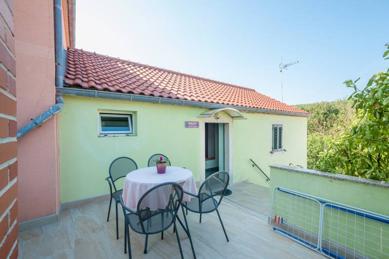 Apartma Soline