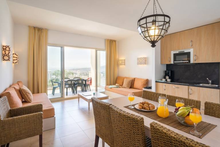 Aparthotel Torreguadiaro