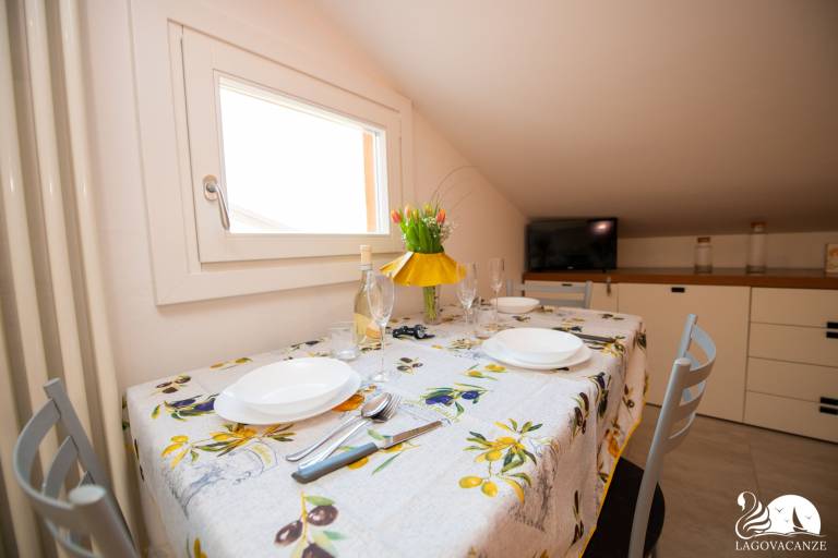 Holiday apartment with yard & pool | Garden view — photo 4