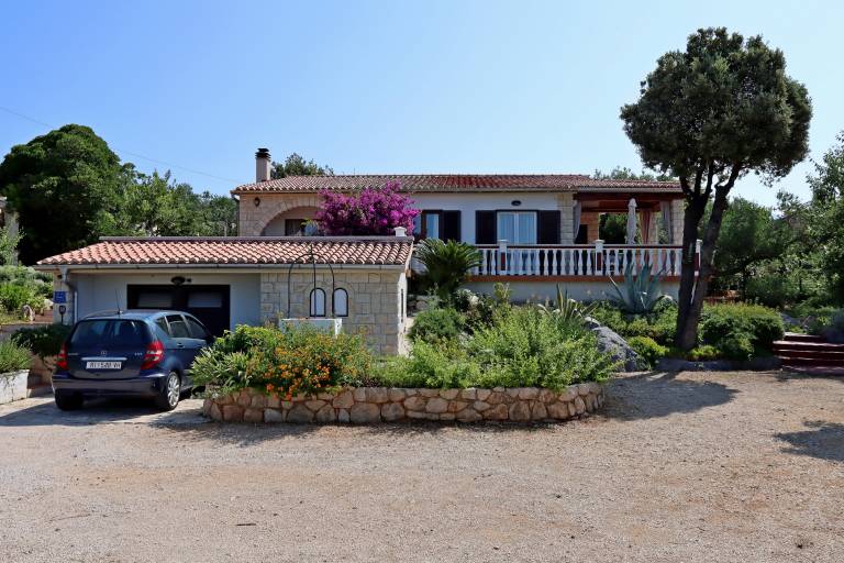 Two bedroom apartment with terrace and sea view Barbat, Rab (A-24215-a) in Rab