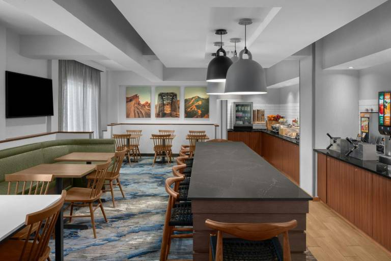 Fairfield Inn Santa Clarita Valencia — photo 3
