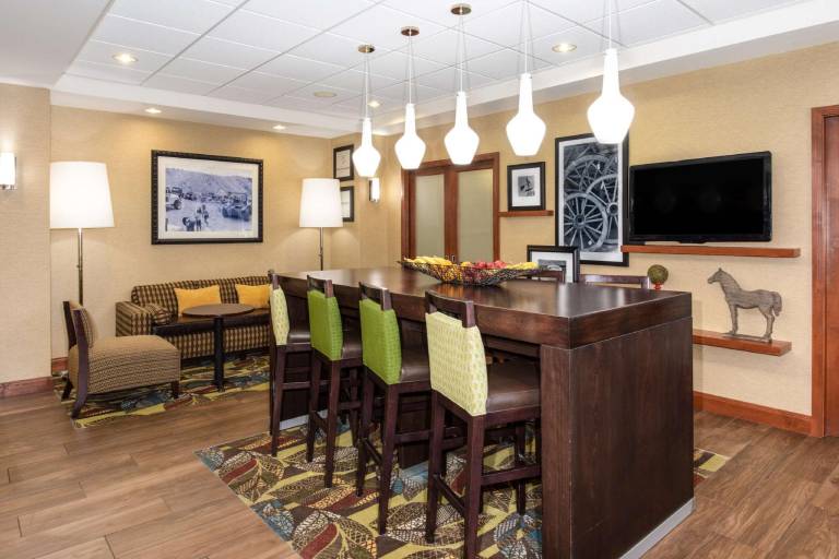 Hampton Inn Rock Springs — photo 5