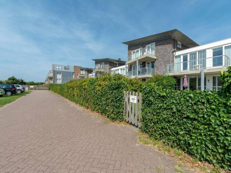 Rental apartment with patio in Callantsoog