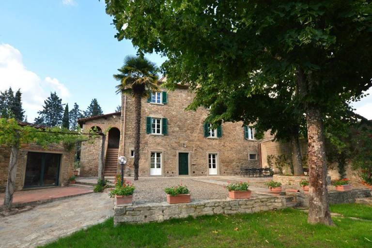 Family-oriented lovely villa with terrace, pool & barbecue | Panoramic view | Suitable for remote work | Pet-friendly — photo 3