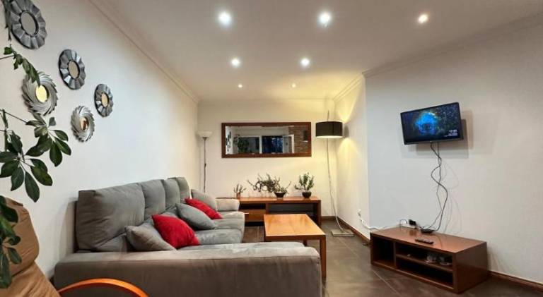 Pleasant house with terrace, barbeque & private pool | Pets allowed — photo 3