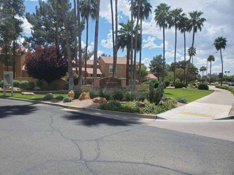 Scottsdale, AZ Condo Rentals from 74 Hometogo