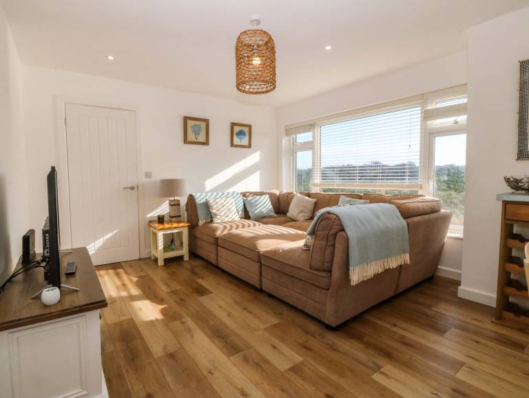 Cottage with garden | Beach view — photo 4