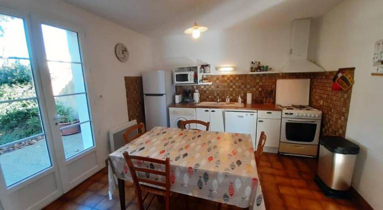 Fully equipped vacation home with terrace, garden & barbeque | Beach nearby | Dogs allowed — photo 3