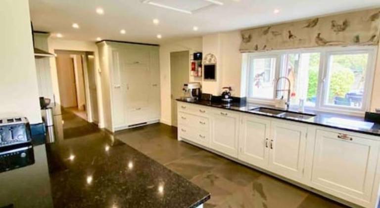 House with jacuzzi | Pet-friendly — photo 5