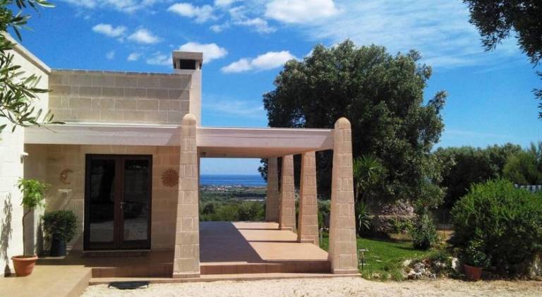 Villa with 2 rooms for 5 persons in Carovigno