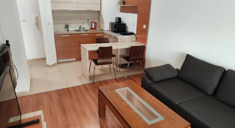 Rental apartment with pool — photo 2
