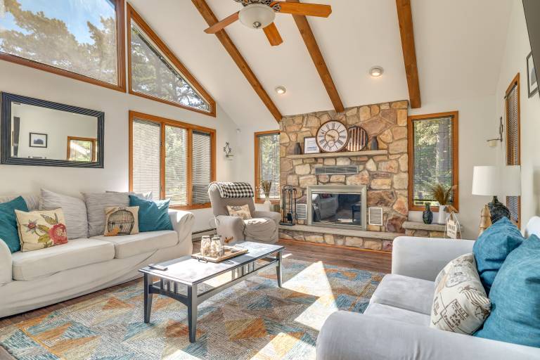 Lake Harmony Home Near Big Boulder! — photo 3