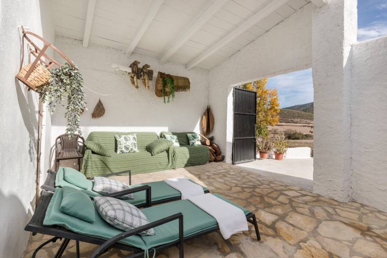 House with terrace, barbecue & yard | Mountain view — photo 2