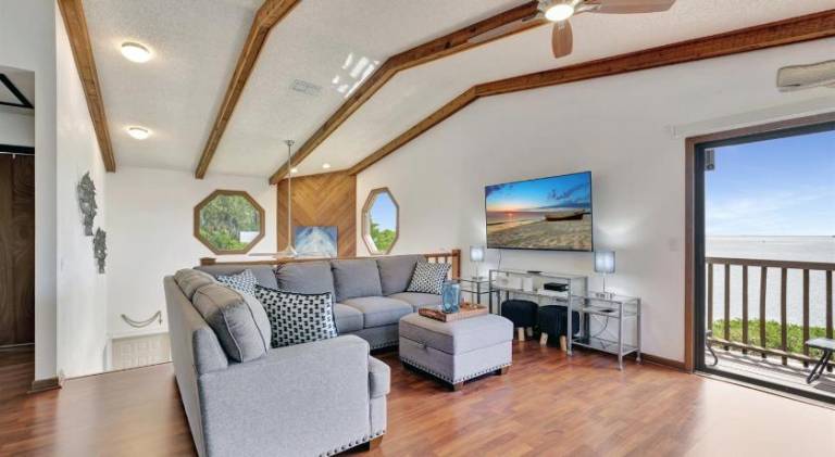 Beautiful vacation home | Pet-friendly — photo 3