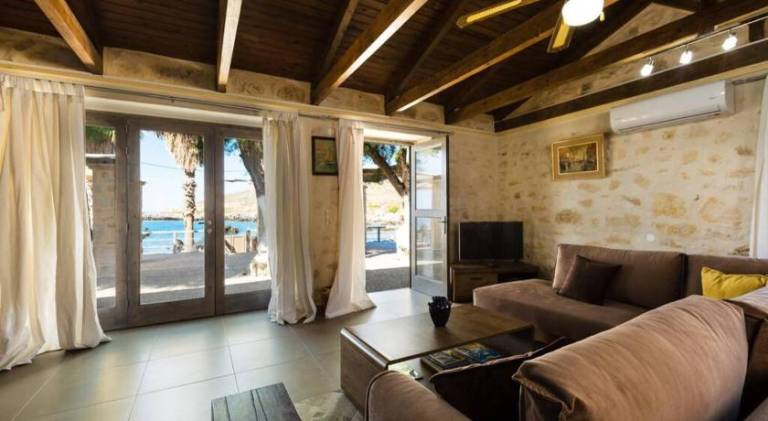 Villa Proto Helidoni - A cozy beachfront Villa — photo 2