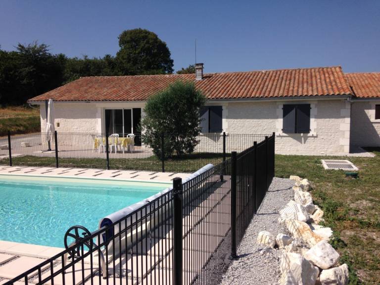 House with garden, BBQ & private pool | Nature view — photo 2