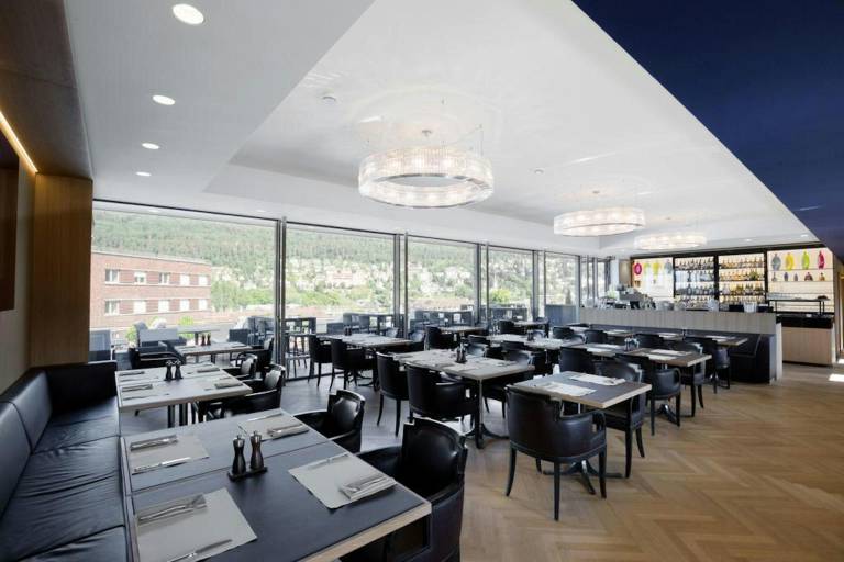 Art Deco Hotel Elite in Biel