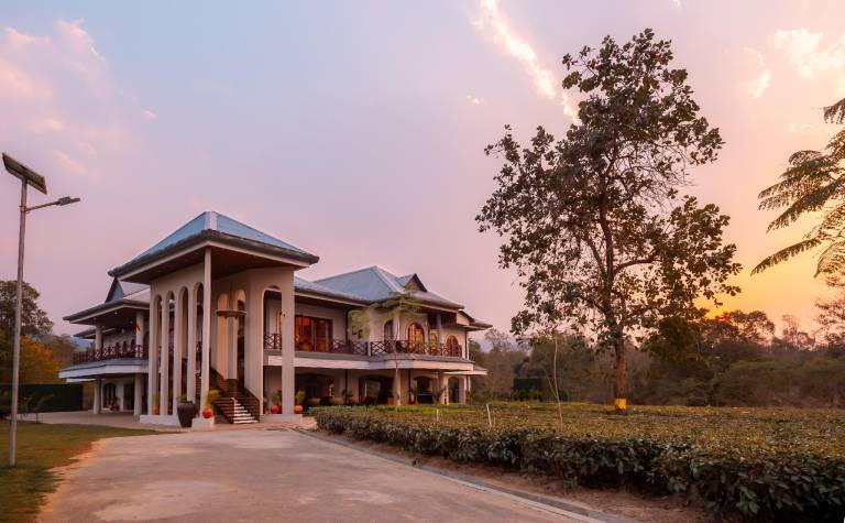 Resort  Jakhalabandha