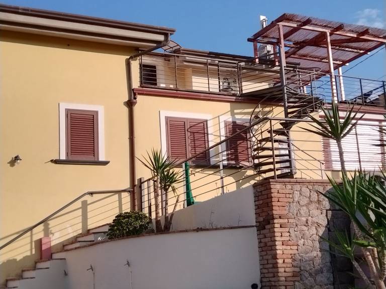 In Cilento, Caprioli, mit Grill und Garten — photo 2