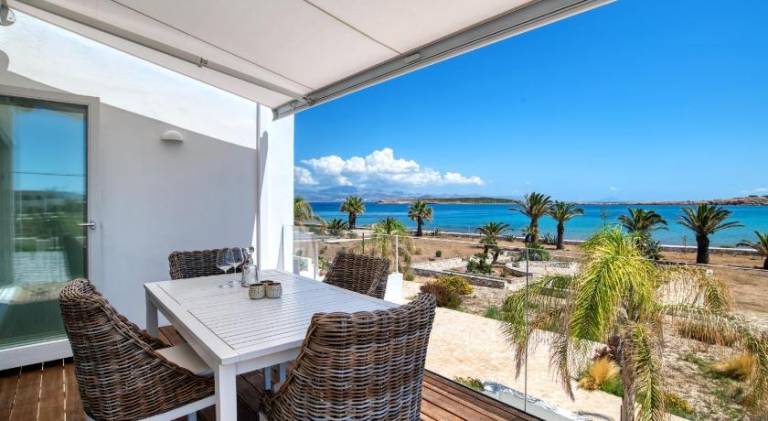 Lovely holiday apartment | Next to the beach | Dogs allowed in Paros