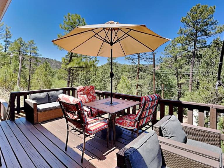 Knotty Pines Cabin in Ruidoso, NM