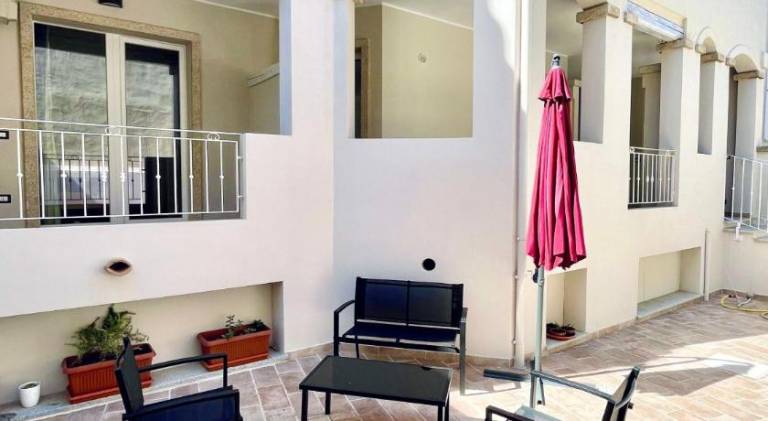 Holiday apartment with 3 rooms for 6 persons in Villasimius