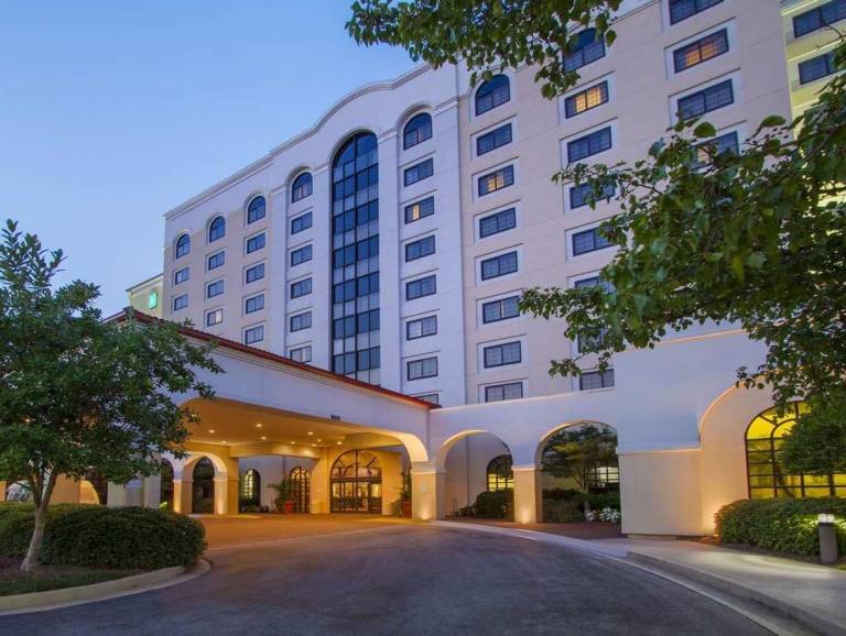 Embassy Suites by Hilton Greenville Golf Resort & Conference Center