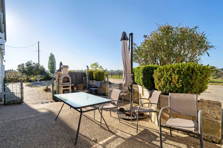 Gite La Roseraie: Private Terrace, Wi-Fi, and Air Conditioning in Saint-Émilion — photo 3
