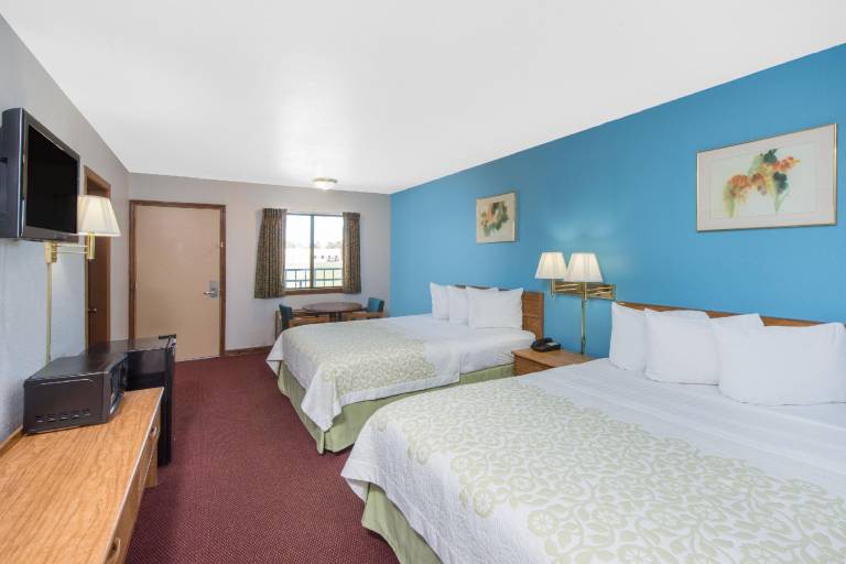 Cactus Inn and Suites — photo 2