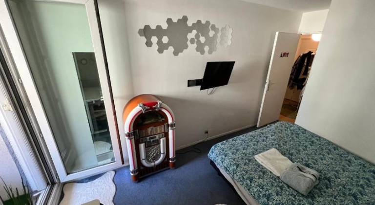 Chambre prive chez l'habitant in Thiais