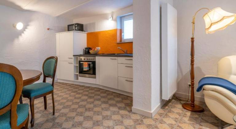Holiday apartment with 2 rooms for 4 persons — photo 4