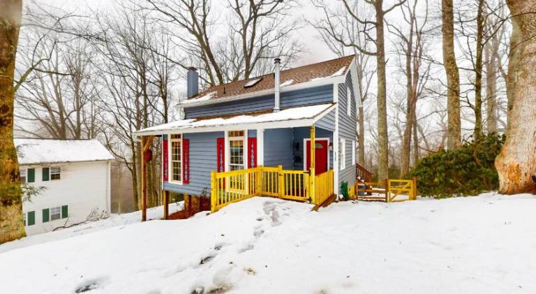 Vacation home with hot tub in Blowing Rock, NC
