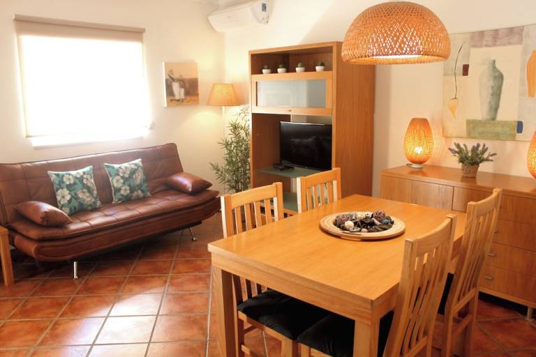Aparthotel Guia