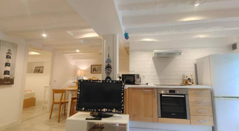 Apartment with pool & yard | Dogs allowed — photo 2